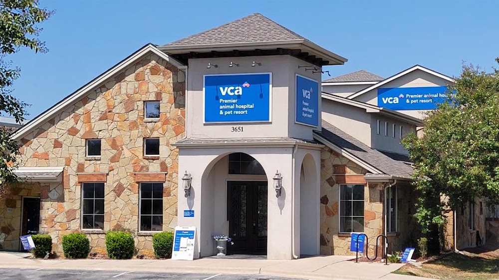 VCA Premier Animal Hospital and Pet Resort